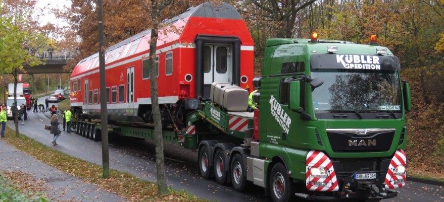 Spedition Kübler - Transport Doppelstockwagen